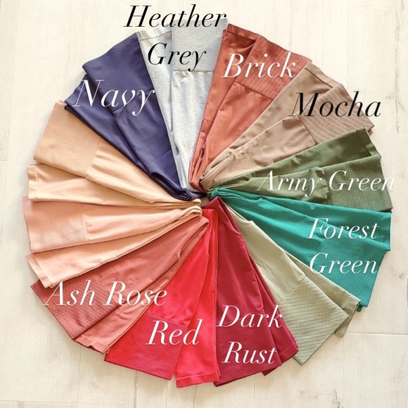 ✨SOLD✨ High Waist Slimming Legging in Army Green - Picture 7 of 7